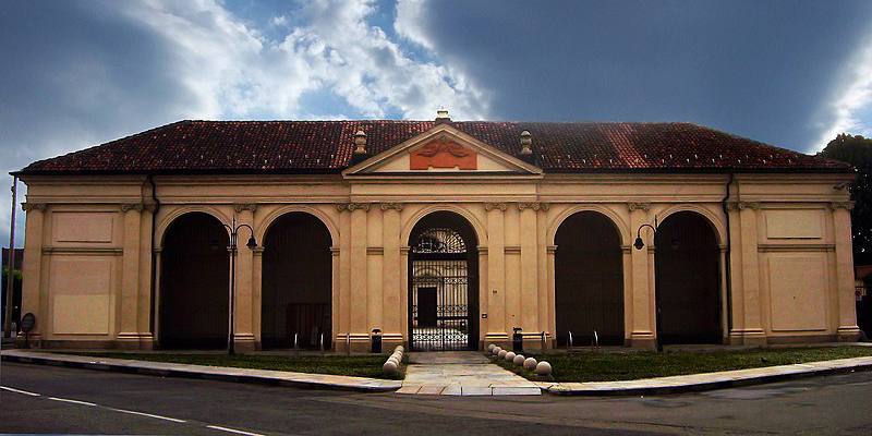 Ex Cimitero di San Pietro in Vicoli (Torino) e La velata