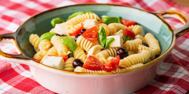 Insalata di pasta mediterranea (VIDEO RICETTA)